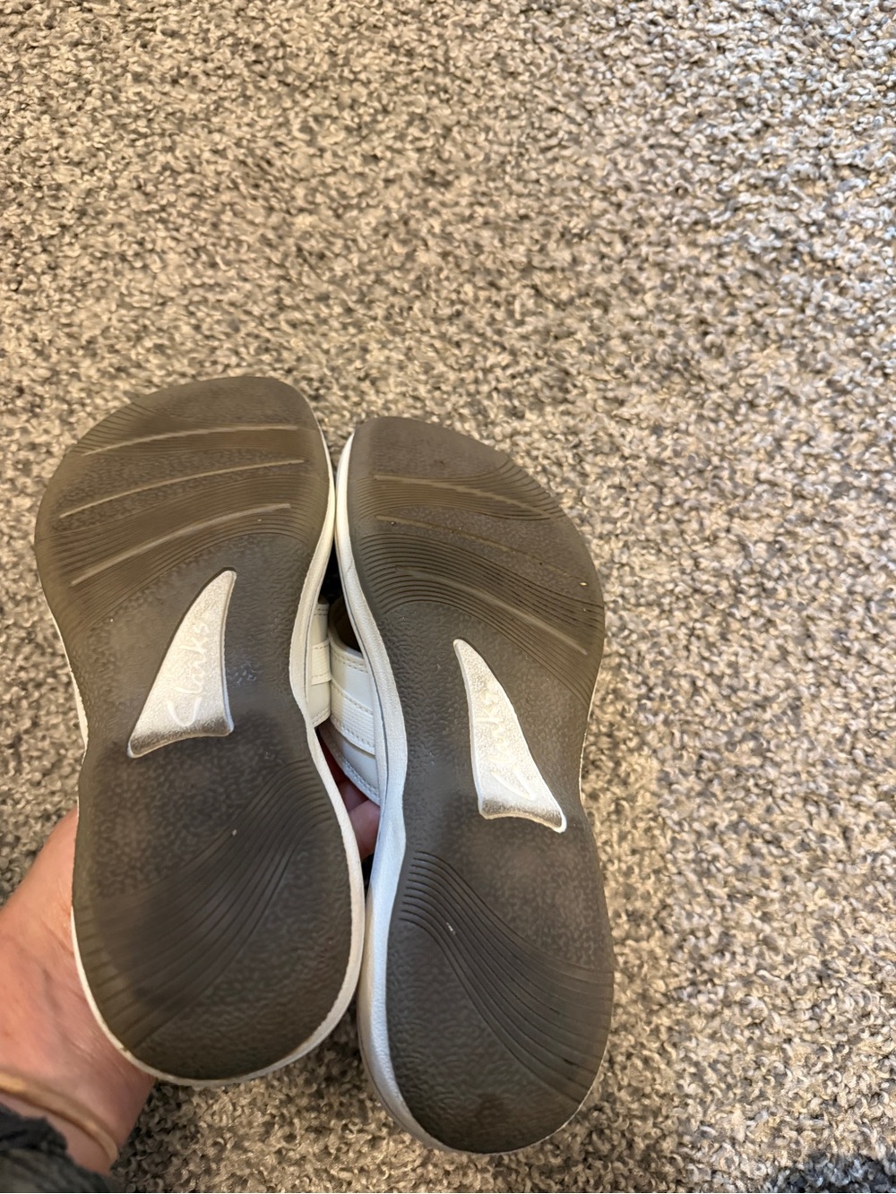 Clarks Women's White Slide Sandals - Picture 5 of 16